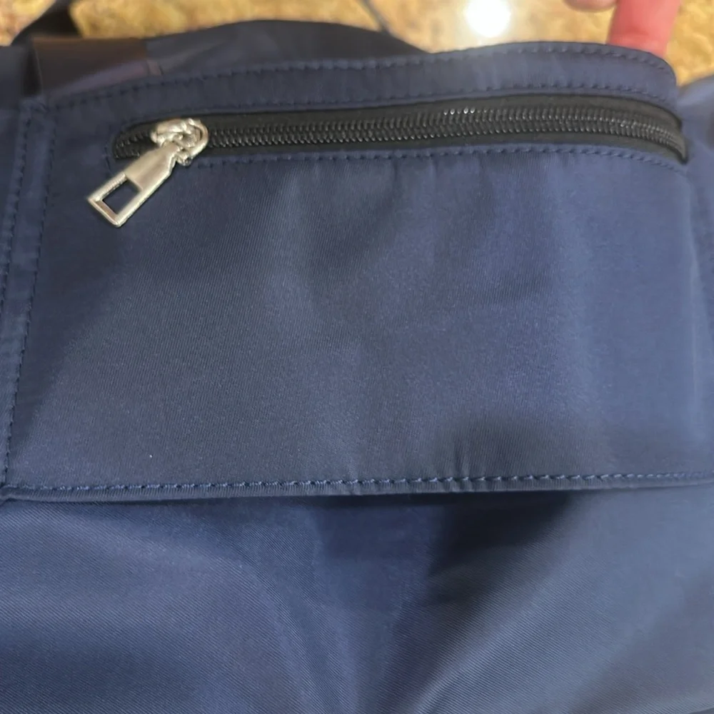 NEW🏈TENNESSEE TITANS NAVY BLUE GYM BAG/ DUFFEL WITH LOGO AND SHOULDER STRAP